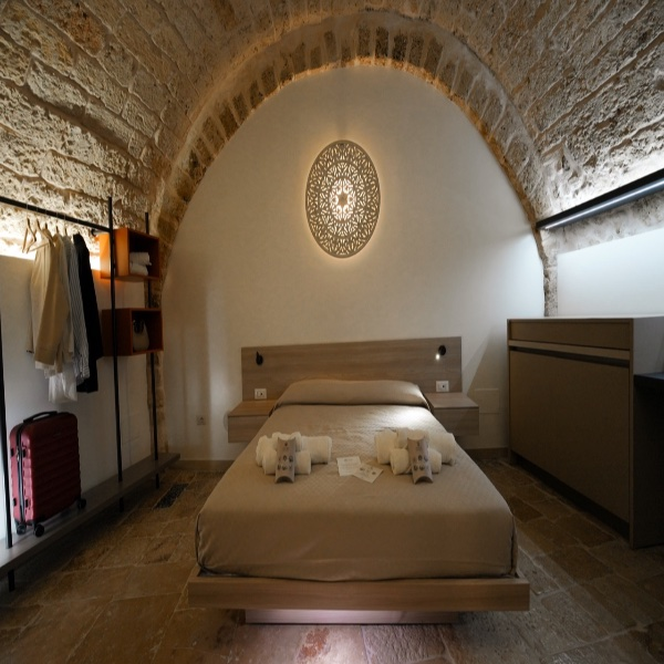 Myra Bari Bed and Spa