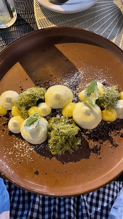 E'(S)Senza Locorotondo