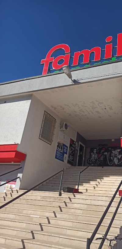 Famila superstore