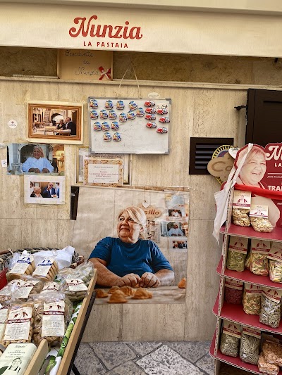 La signora Nunzia delle orecchiette